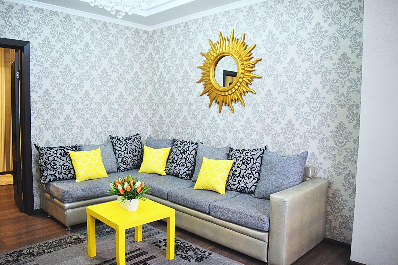 Cozyart Apartment ビシュケク エクステリア 写真