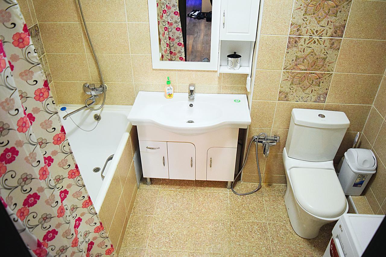 Cozyart Apartment ビシュケク エクステリア 写真
