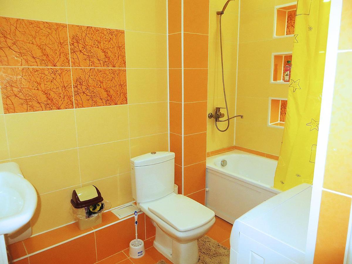 Cozyart Apartment ビシュケク エクステリア 写真